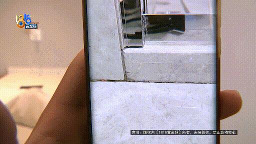 DƬ